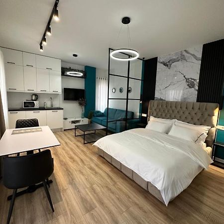 Intercontinental Apartments Tirana City Center Buitenkant foto