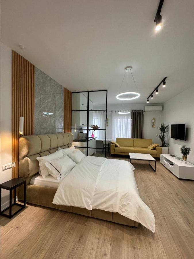 Intercontinental Apartments Tirana City Center Buitenkant foto
