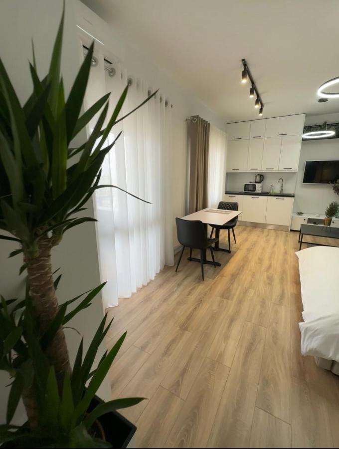 Intercontinental Apartments Tirana City Center Buitenkant foto