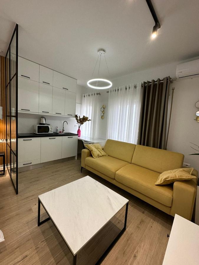 Intercontinental Apartments Tirana City Center Buitenkant foto